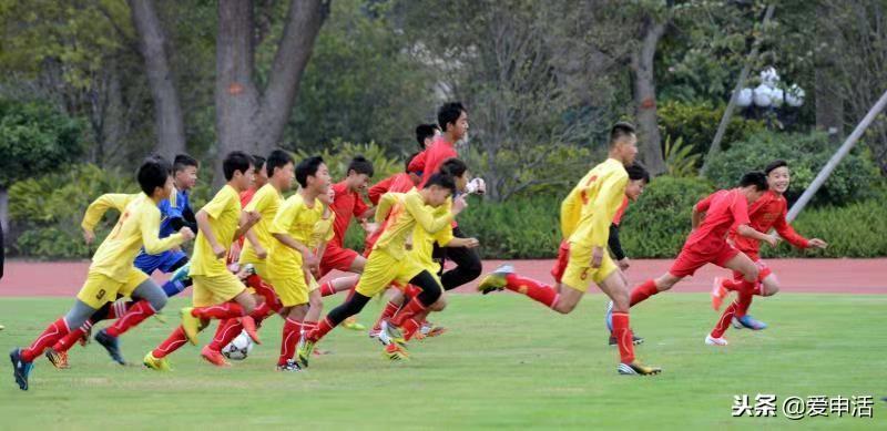 解答解释:建设网络强国的路径是什么，探索与实践